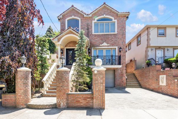 Attached, Exterior, Facade, Brick Facade, Brick Traditional