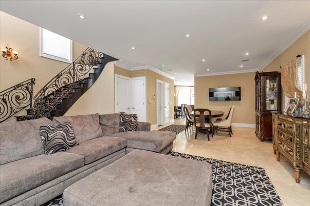 Dining room, Interior, Living room, Recessed Lighting