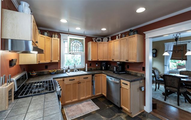 Dining room, Interior, Kitchen, Pendant Lights, Recessed Lighting