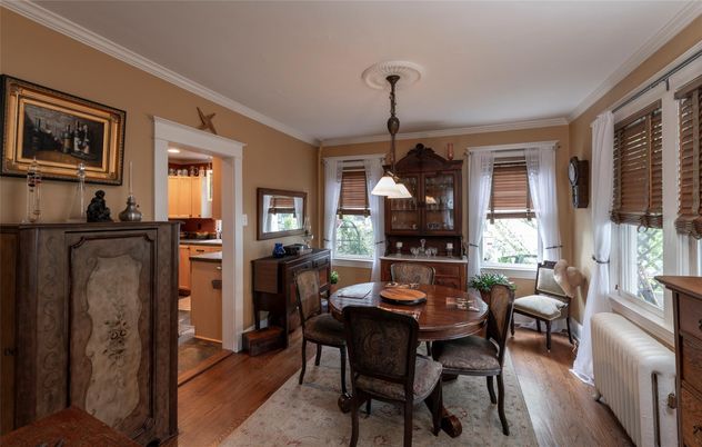 Dining room, Interior, Kitchen, Pendant Lights, Recessed Lighting, Wood Texture Flooring
