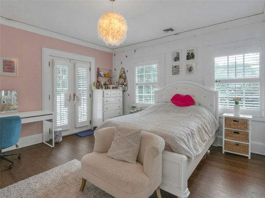 Bedroom, Interior, Pendant Lights, Wood Texture Flooring