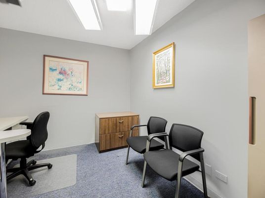 Home Office, Interior