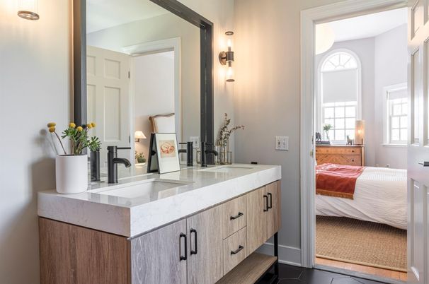 Bathroom, Dual Sink Vanities, Interior