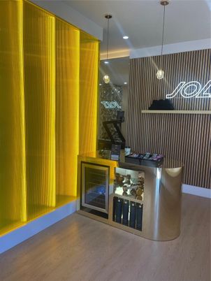 Interior, Pendant Lights, Wood Texture Flooring