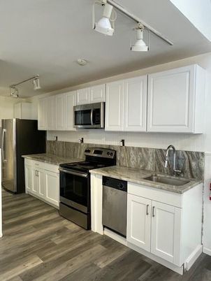 Interior, Kitchen, Stainless Steel Appliances, Wood Texture Flooring