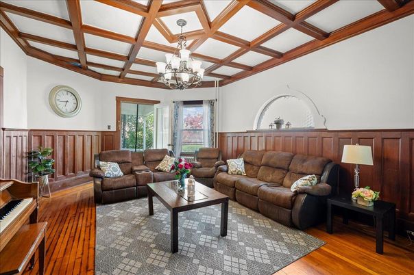 Chandelier, Interior, Living room, Piano, Wooden Beams, Wood Texture Flooring