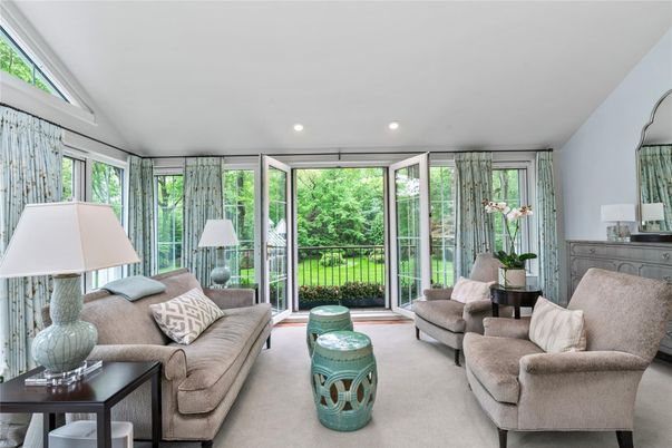 Interior, Living room, Recessed Lighting, Sun Room