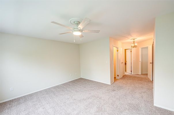 Chandelier, Empty room, Interior