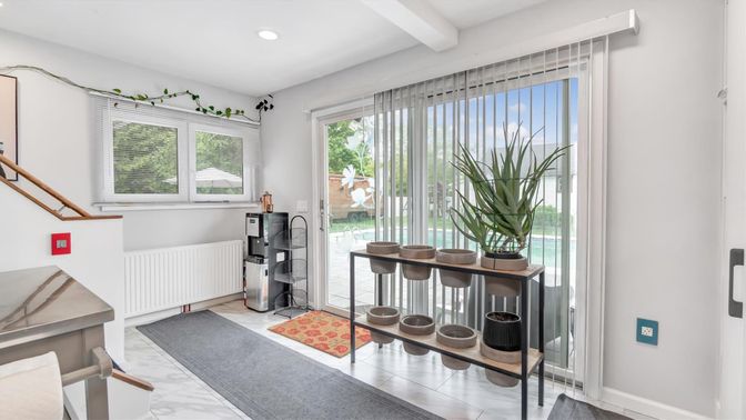 Interior, Recessed Lighting, Wood Texture Flooring