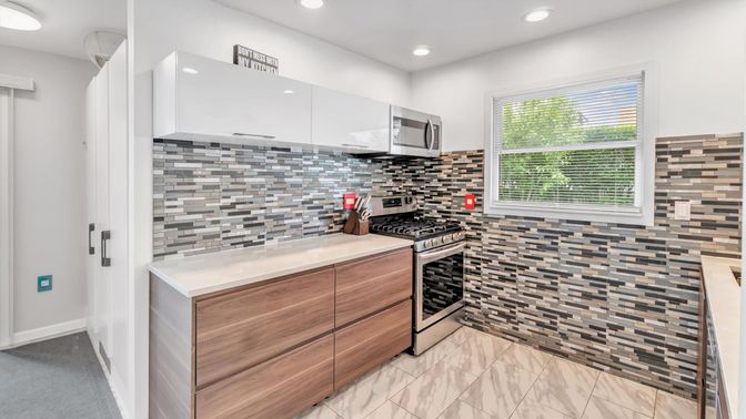 Interior, Kitchen, Recessed Lighting, Stainless Steel Appliances, Wine Storage