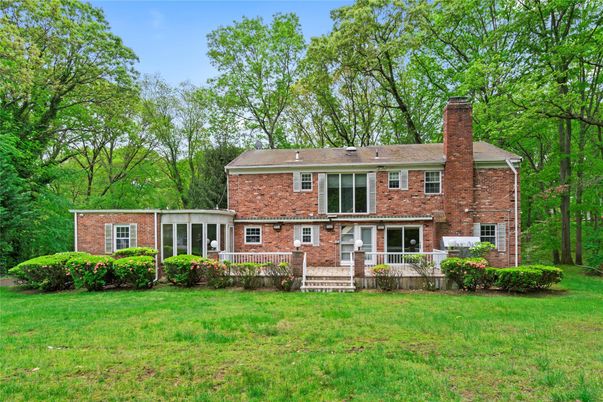 Exterior, Facade, Brick Facade, Split Level