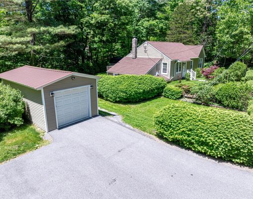 Detached Garage, Exterior