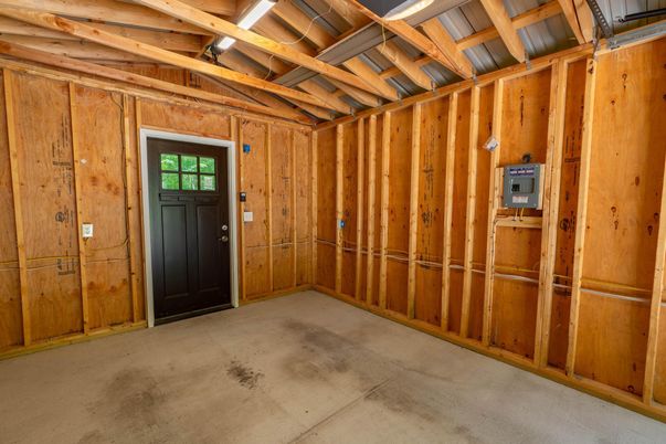 Empty room, Interior, Wooden Beams, Wooden Ceilings, Wooden Walls