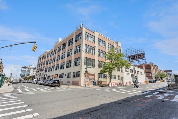 Exterior, Facade, Condo Building