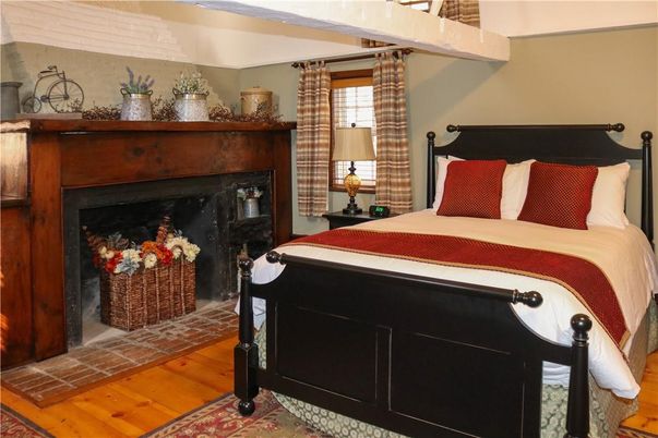 Bedroom, Fireplace, Interior, Wood Texture Flooring