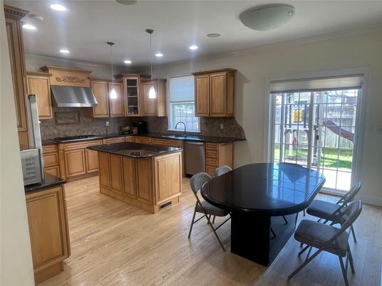 Dining room, Interior, Kitchen, Pendant Lights, Recessed Lighting, Wood Texture Flooring