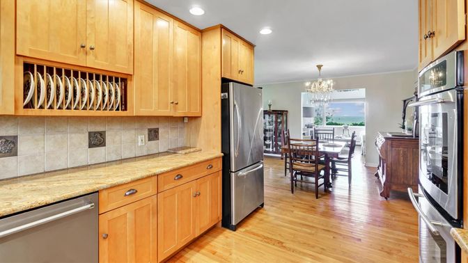 Chandelier, Dining room, Interior, Kitchen, Recessed Lighting, Stainless Steel Appliances, Wood Texture Flooring