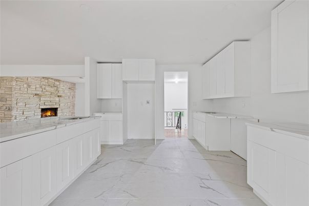 Fireplace, Interior, Kitchen, Marble, Pendant Lights, Stone Walls, Washer