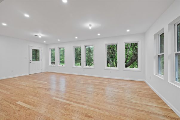 Empty room, Interior, Recessed Lighting, Wood Texture Flooring