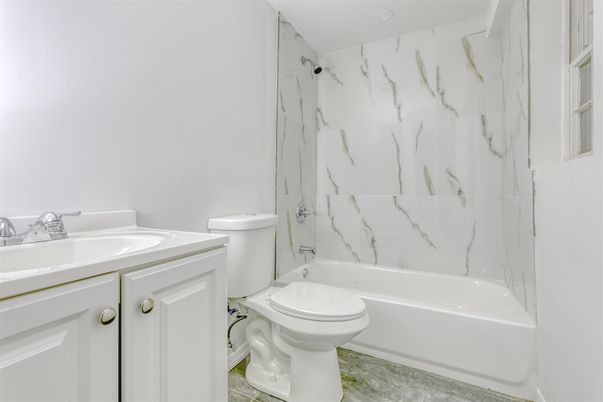 Bathroom, Interior, Marble Walls