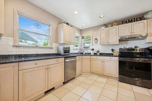 Interior, Kitchen, Recessed Lighting