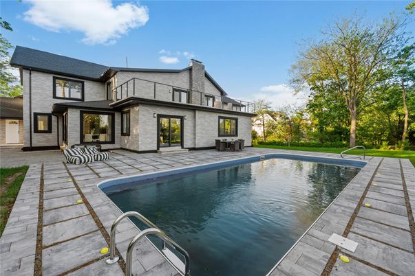 Exterior, Pool