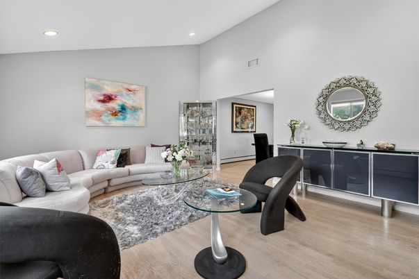 Interior, Living room, Recessed Lighting, Wood Texture Flooring