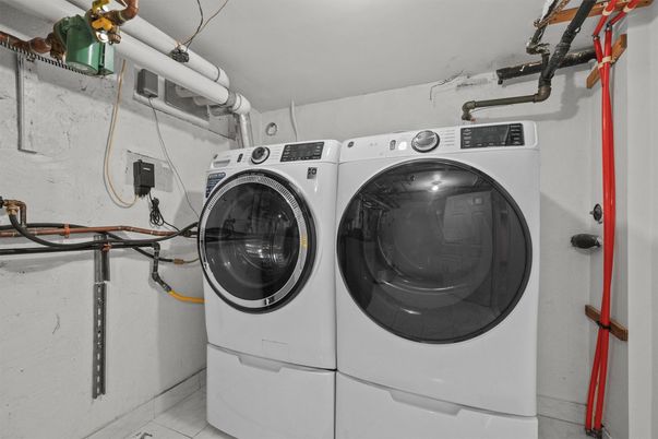 Interior, Washer