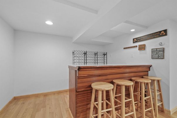 Interior, Recessed Lighting, Wood Texture Flooring