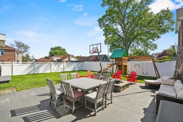 Backyard, Exterior, Playground