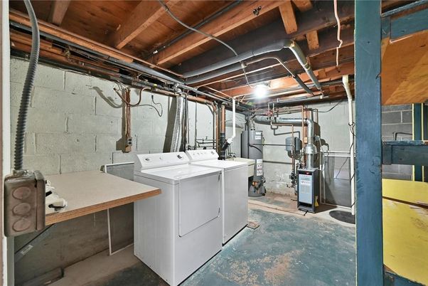 Interior, Washer, Wooden Beams, Wooden Ceilings