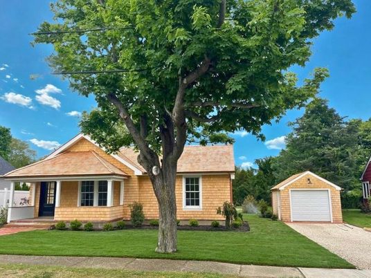Detached Garage, Exterior, Facade, Ranch
