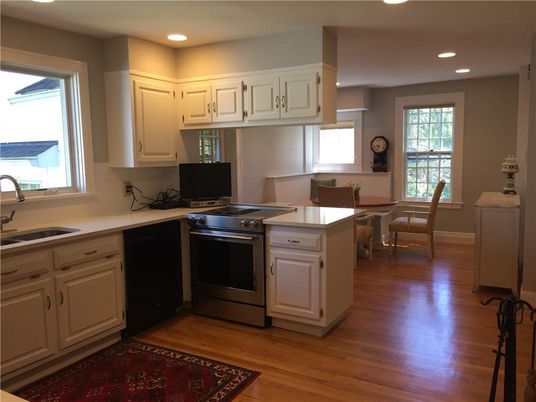 Dining room, Interior, Kitchen, Recessed Lighting, Wood Texture Flooring