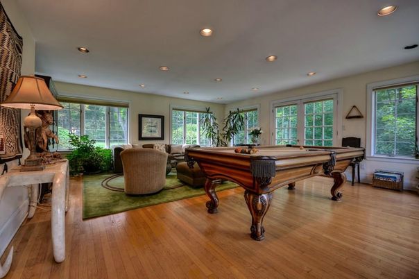 Billiard Table, Game Room, Interior, Living room, Recessed Lighting, Wood Texture Flooring