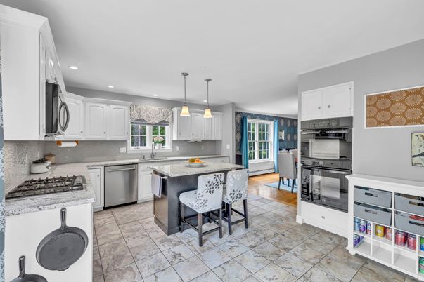 Interior, Kitchen, Pendant Lights, Recessed Lighting, Stainless Steel Appliances