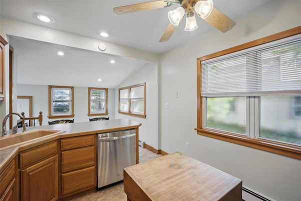 Dining room, Interior, Kitchen, Recessed Lighting, Stainless Steel Appliances