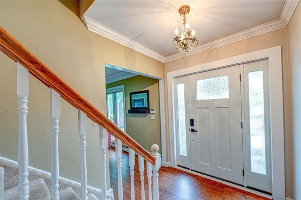 Chandelier, Interior, Wood Texture Flooring