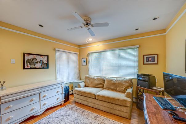Home Office, Interior, Recessed Lighting, Wood Texture Flooring