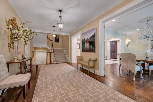 Chandelier, Dining room, Interior, Pendant Lights, Recessed Lighting, Wood Texture Flooring
