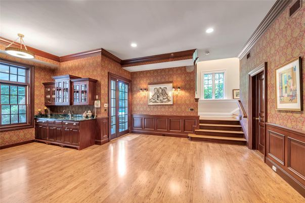 Interior, Recessed Lighting, Wood Texture Flooring