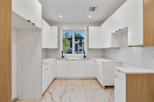 Interior, Kitchen, Marble, Recessed Lighting