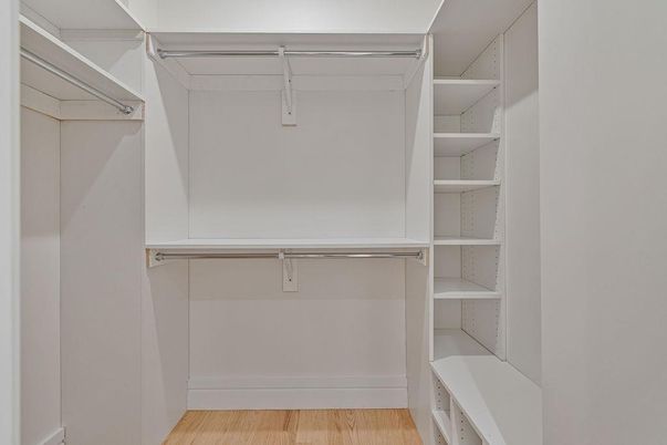 Interior, Walk-in Closets, Wood Texture Flooring