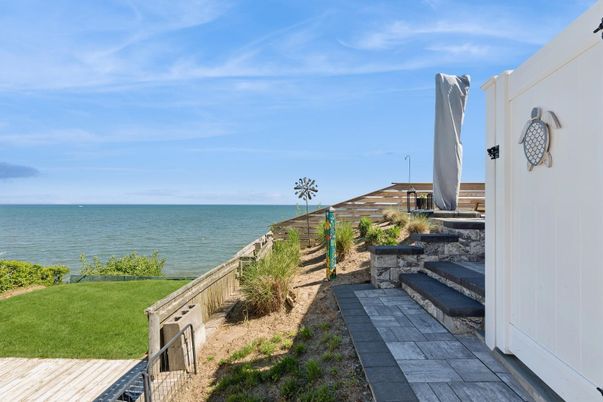 Exterior, Water