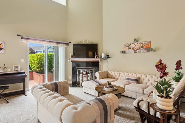 Fireplace, Interior, Living room