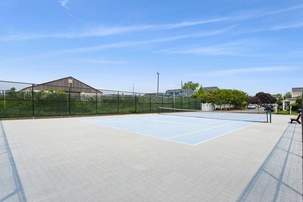 Exterior, Tennis Courts