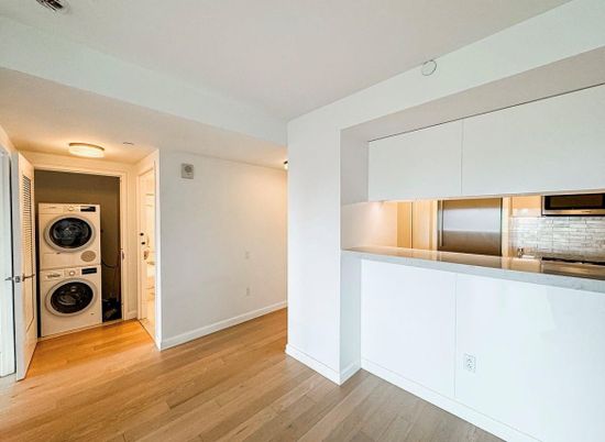Interior, Kitchen, Utility Closets, Washer, Wood Texture Flooring