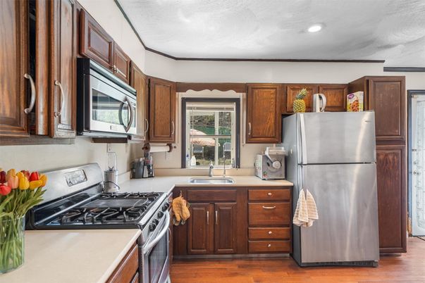 Interior, Kitchen, Recessed Lighting, Wood Texture Flooring