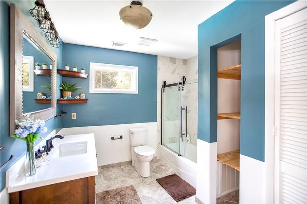 Bathroom, Glass Shower, Interior