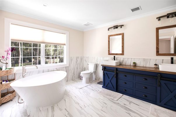 Bathroom, Dual Sink Vanities, Free Standing Baths, Interior, Marble, Recessed Lighting