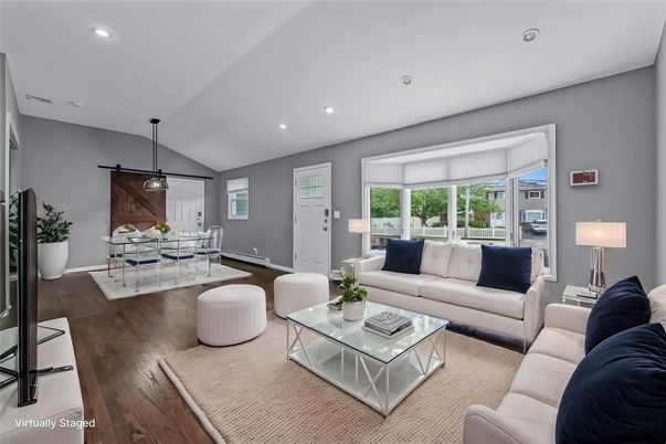 Dining room, Interior, Living room, Pendant Lights, Recessed Lighting, Wood Texture Flooring
